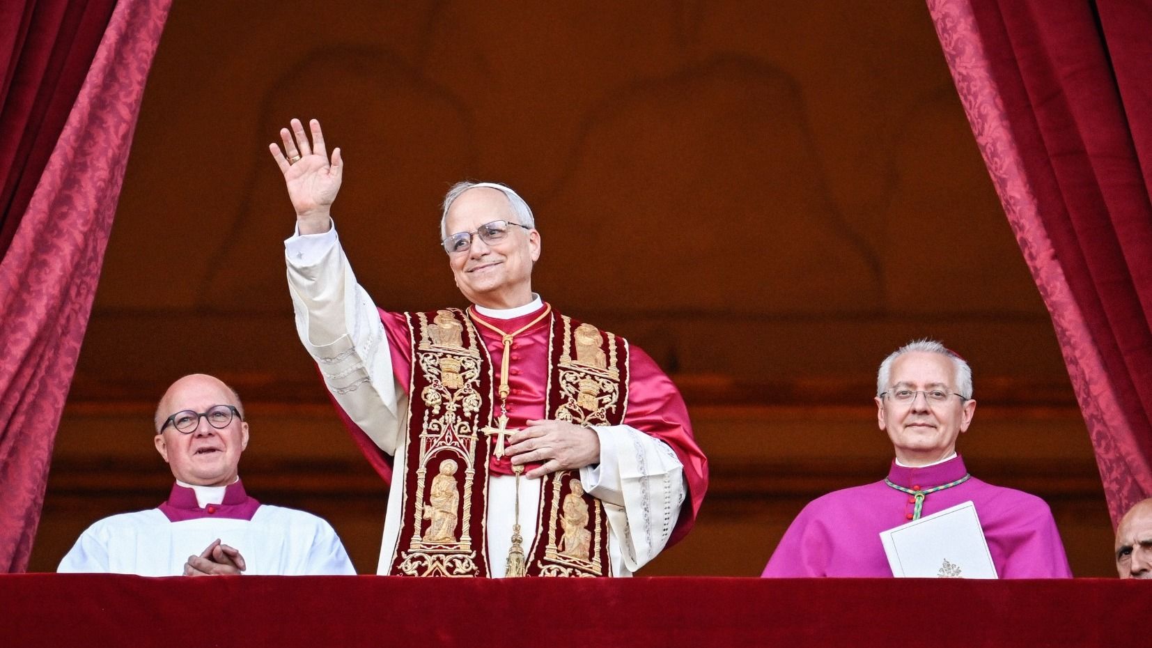 Bischof Dr. Michael Gerber gratuliert Papst Leo XIV. 